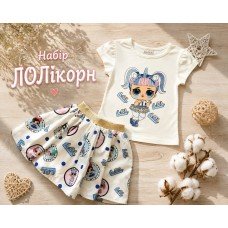 Костюм для дівчинки.